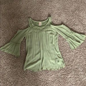 girls Arizona green shoulder cut out top